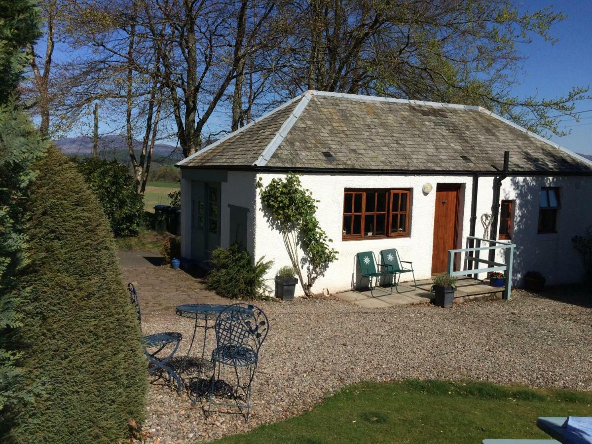 Вилла The Wee House At The Loaning Muthill Экстерьер фото